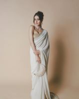 Filename=ananaya5561273167226323690_n.jpg
Filesize=60KiB
Dimensions=1024x1280
Date added=May 22, 2025 ananaya5561273167226323690_n.jpg