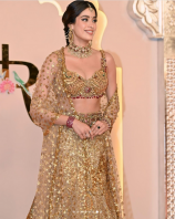 Falguni_Shane_Peacock_India-__JanhviKapoor3.png