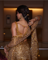 Falguni_Shane_Peacock_India-__JanhviKapoor7.png