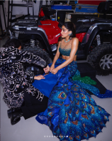 Janhvi_Kapoor_A_first__thank_you_rahulmishra_7_for_having_me_as_a_part_of_your_spectacular_show_that_encapsulated_energies_and_auras_so_beautifully8.png